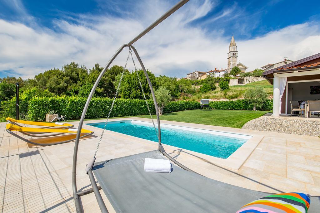Villa Parenzana Вишнян Экстерьер фото