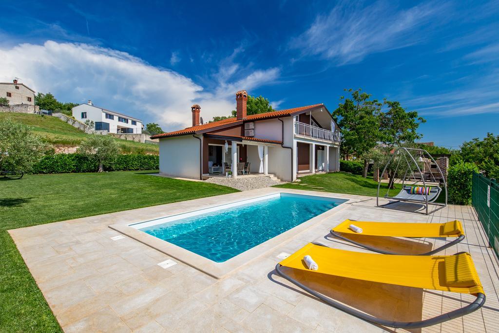 Villa Parenzana Вишнян Экстерьер фото